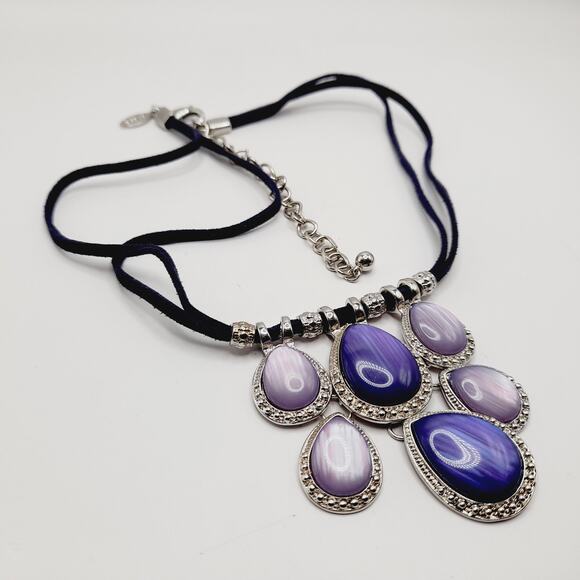 Chico’s Purple Lavender Teardrop Pendant Necklace 22” Suede Cord - Picture 5 of 10